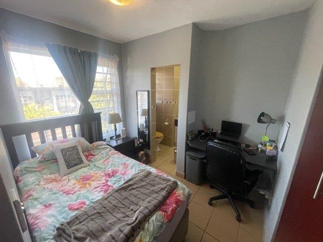 1 Bedroom Property for Sale in Die Bult Western Cape